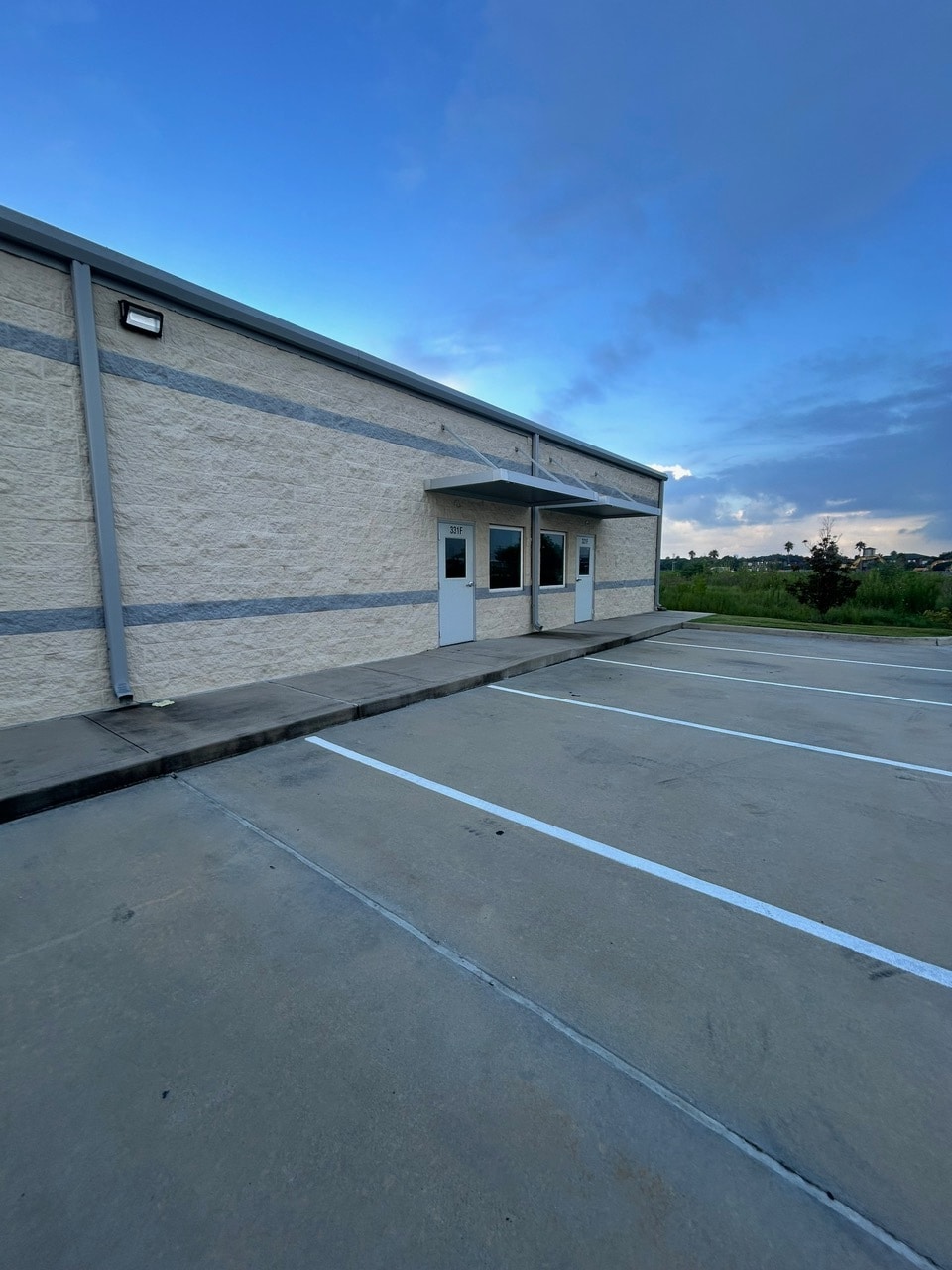 351 Columbia Memorial Pky, Kemah, TX for lease Interior Photo- Image 1 of 4