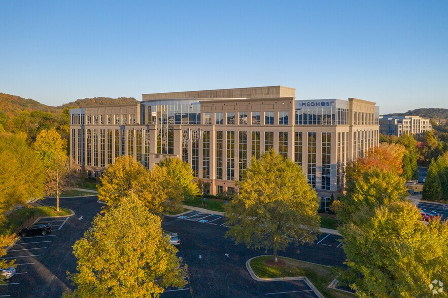 6550 Carothers Pky, Franklin, TN for lease - Building Photo - Image 1 of 20