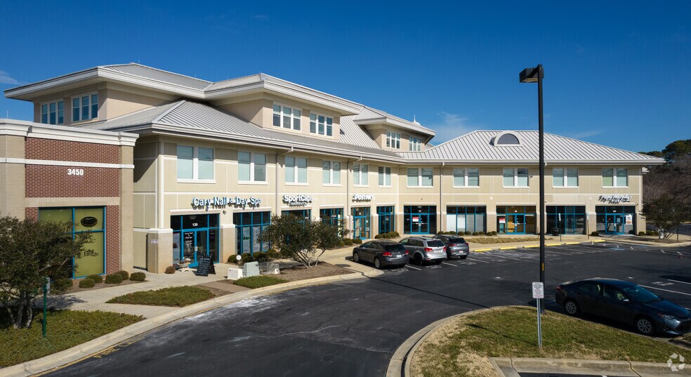 3450-3490 Kildaire Farm Rd, Cary, NC à louer - Photo du bâtiment - Image 2 de 3