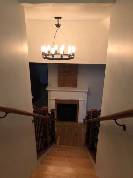 216 14th St, Oregon City, OR for lease - Building Photo - Image 2 of 15