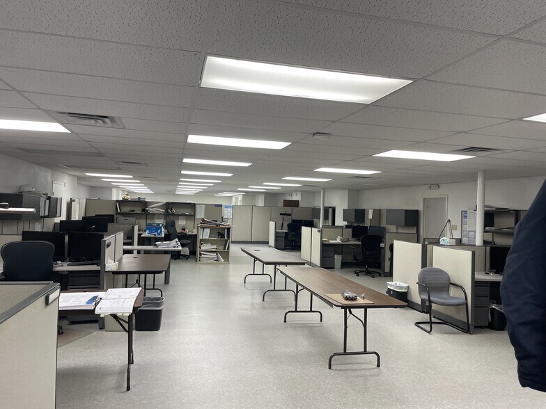 903 S 8th St, La Porte, TX à vendre - Photo intérieure - Image 2 de 19