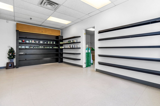 9655 Rue Ignace, Brossard, QC for lease Interior Photo- Image 2 of 6