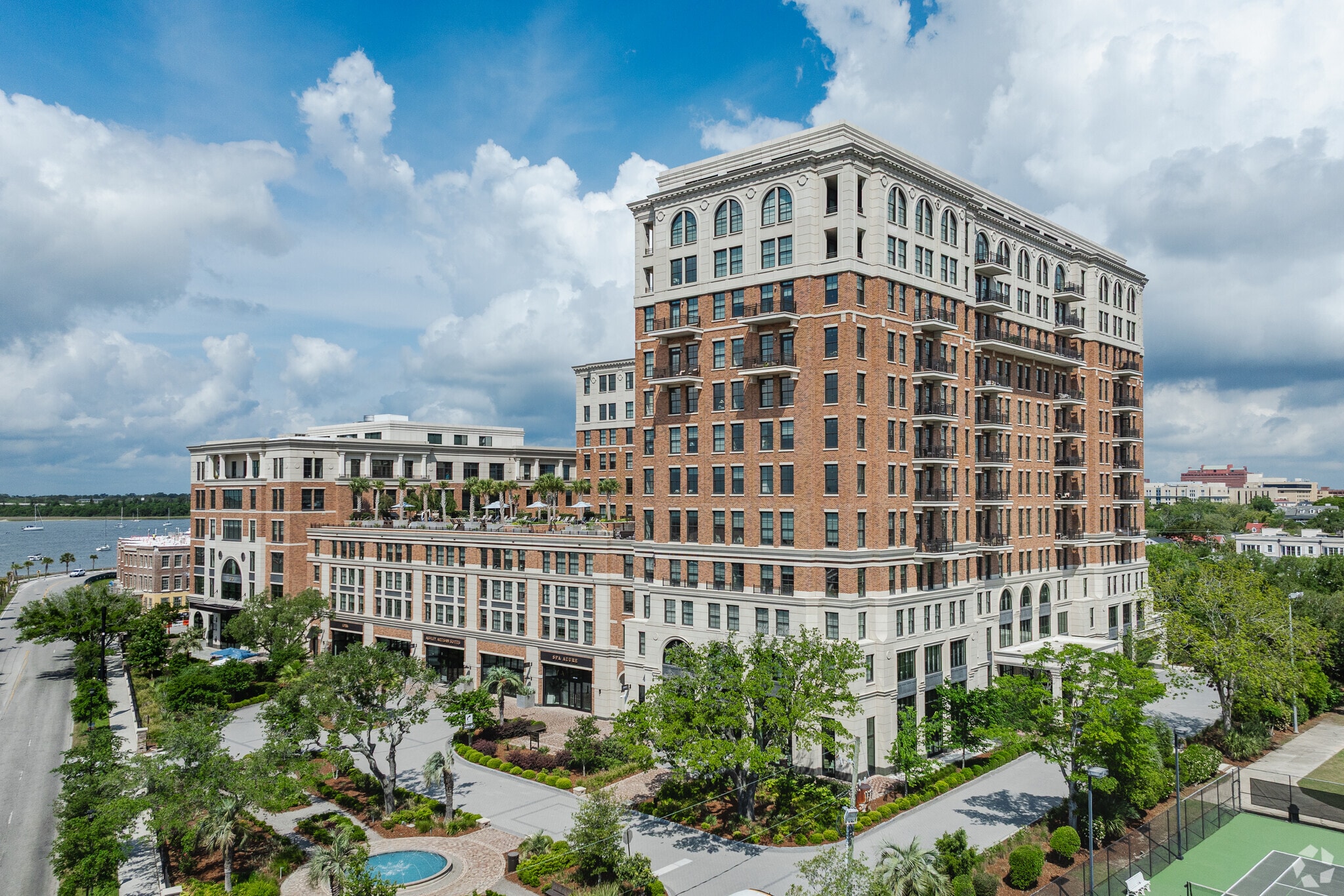 310 Broad St, Charleston, SC for lease Primary Photo- Image 1 of 28