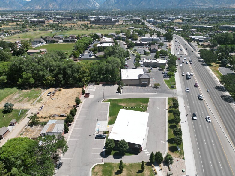 982 W S Jordan Pky, South Jordan, UT à louer - Aérien - Image 3 de 12