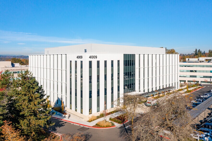 4009 Talbot Rd S, Renton, WA à louer - Photo du bâtiment - Image 3 de 7
