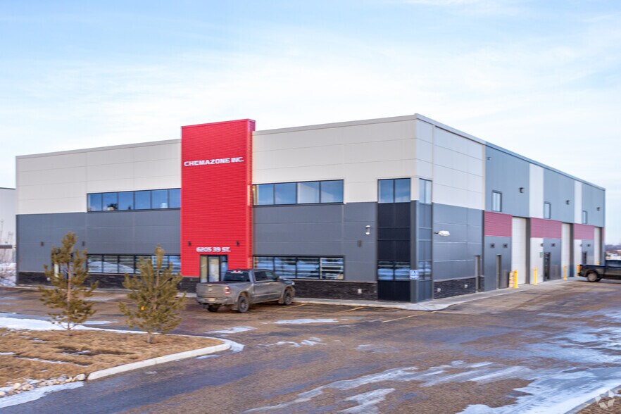 6205 39 St, Leduc, AB for lease - Building Photo - Image 1 of 2