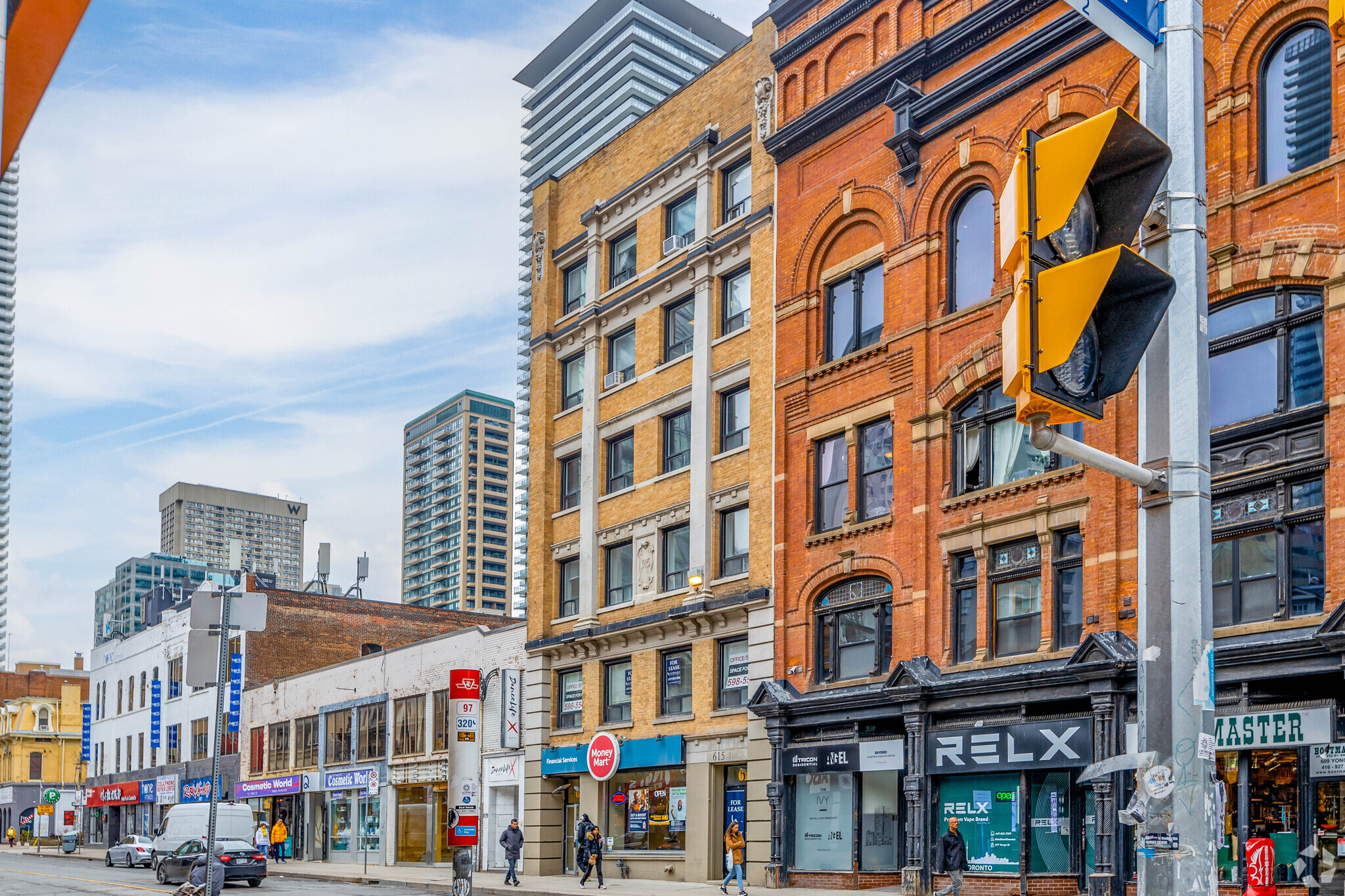 615-617 Yonge St, Toronto, ON for lease Building Photo- Image 1 of 4