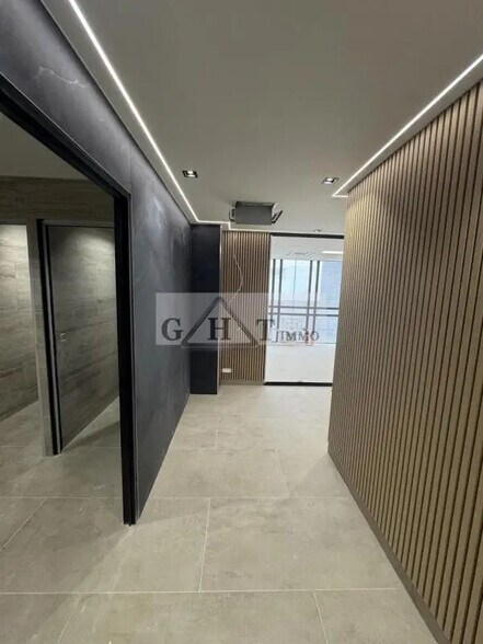 Bureau dans Maisons-Alfort à louer - Photo intérieure - Image 2 de 4