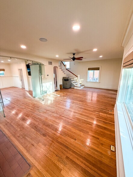 1701 N Stanton St, El Paso, TX à vendre - Photo du bâtiment - Image 3 de 15