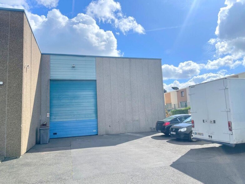 18 Rue Jules Vercruysse, Argenteuil à louer - Photo du bâtiment - Image 3 de 12