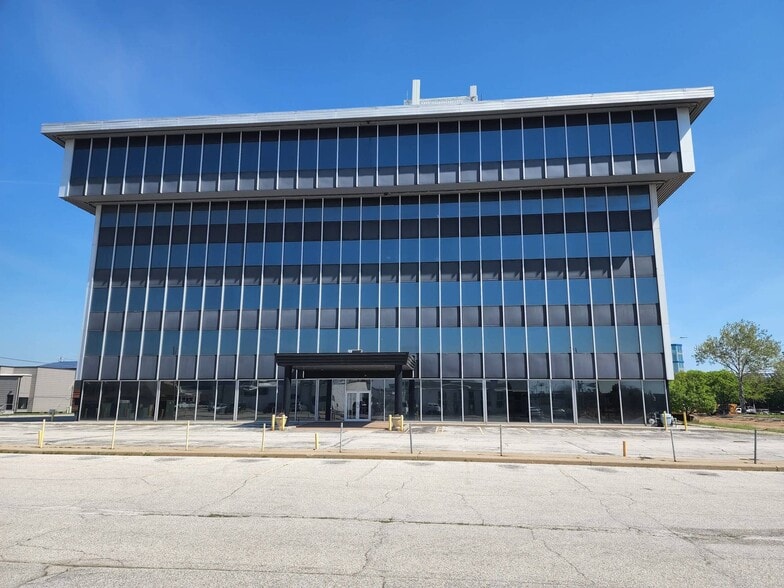511 Fort St, Port Huron, MI for sale - Building Photo - Image 3 of 14
