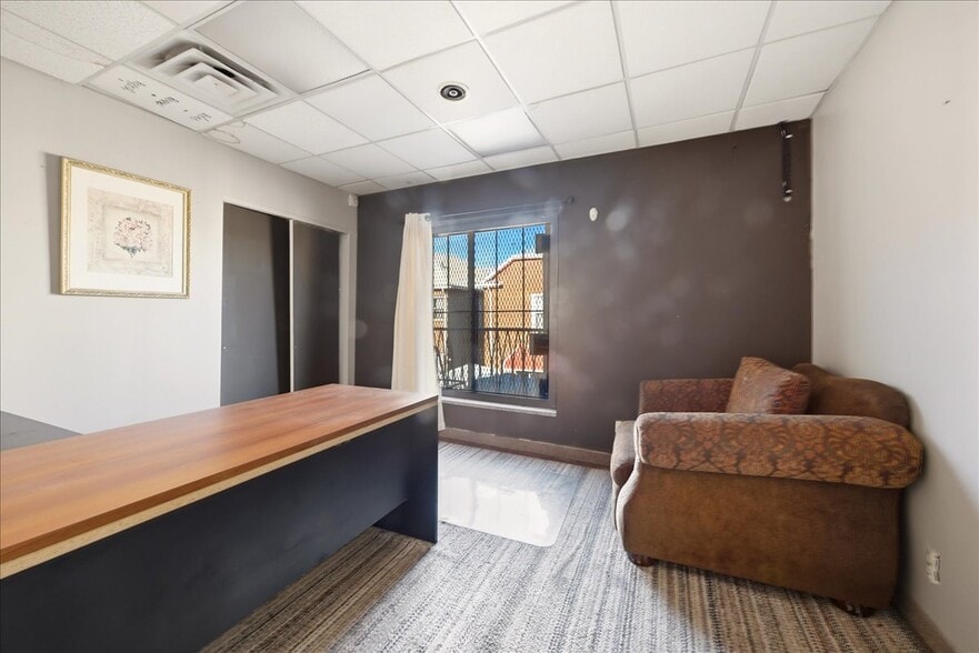 2020-2024 Williamsbridge Rd, Bronx, NY à louer - Photo du bâtiment - Image 3 de 10