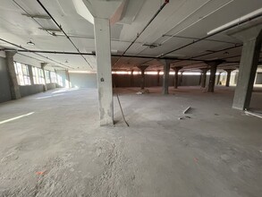 820 E 136th St, Bronx, NY for lease Interior Photo- Image 1 of 6