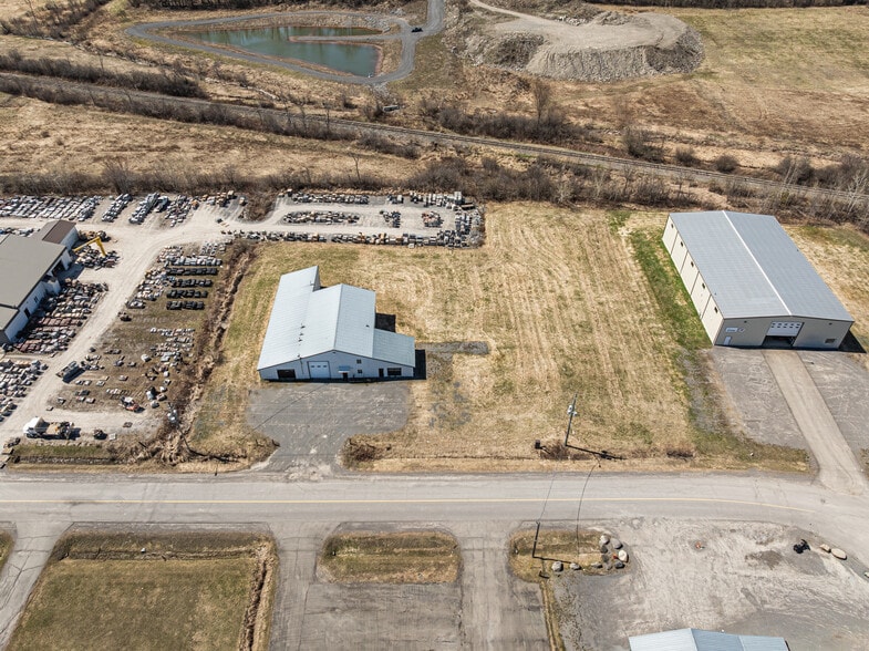 19 Terry Fox Dr, Vankleek Hill, ON à vendre - Photo du bâtiment - Image 2 de 45
