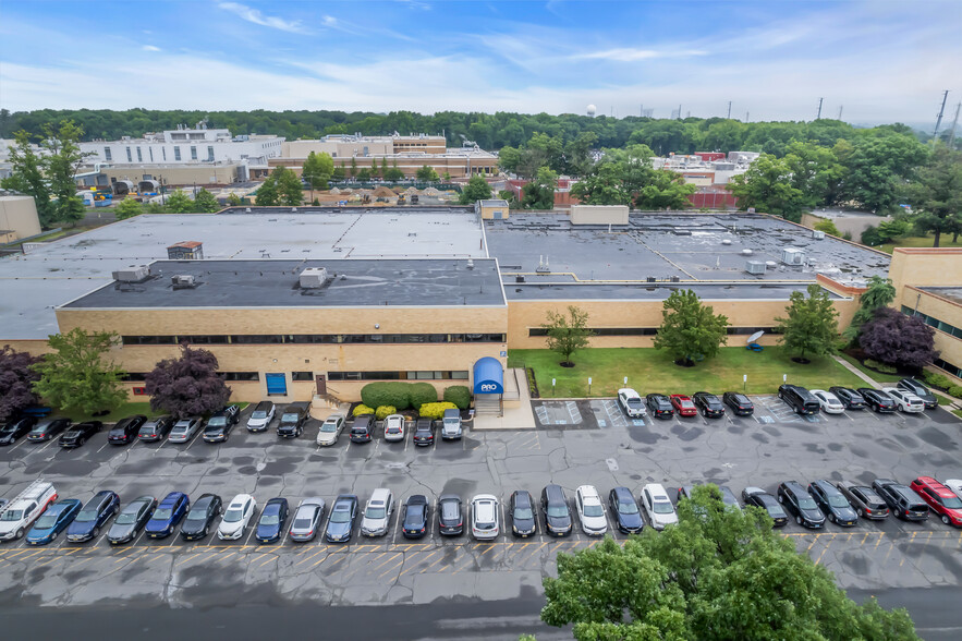 621 US Highway 1, North Brunswick, NJ à vendre - Photo principale - Image 1 de 1