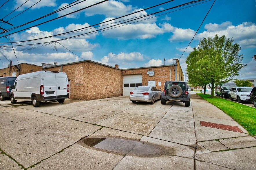 3650-3656, Skokie, IL à vendre - Photo du bâtiment - Image 3 de 13