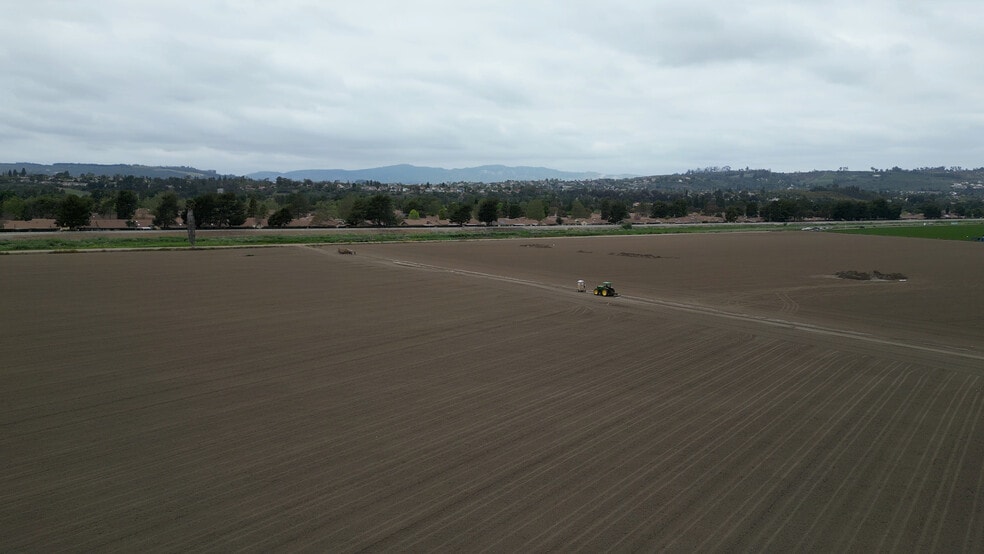 62+ Acres Calleguas Rd., Camarillo, CA for sale - Building Photo - Image 2 of 14