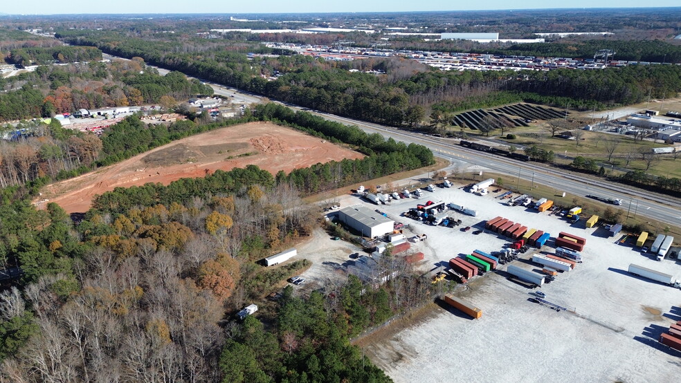 7802 Bishop Rd, Fairburn, GA for sale - Building Photo - Image 3 of 7