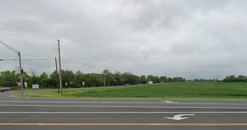 8901 Dayton Greenville Pike, Brookville, OH à vendre - Photo du bâtiment - Image 2 de 2