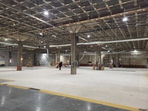 40 Carl Hall Rd, Toronto, ON à louer Photo intérieure- Image 1 de 8