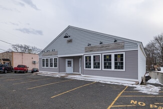 Plus de détails pour 143 Marlborough St, Portland, CT - Commerce de détail à louer