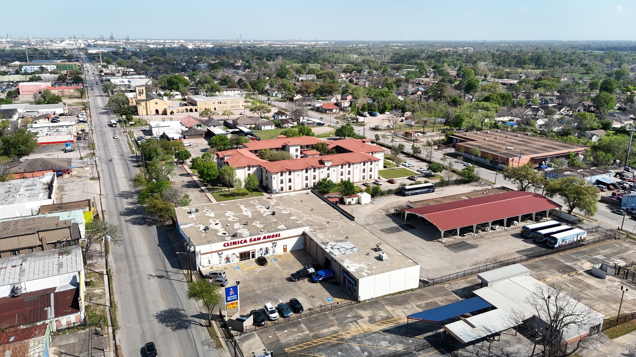 7118 Harrisburg Blvd, Houston, TX à vendre Photo principale- Image 1 de 50