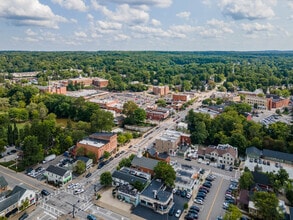 10 1/2 E Washington St, Chagrin Falls, OH - Aérien Vue de la carte