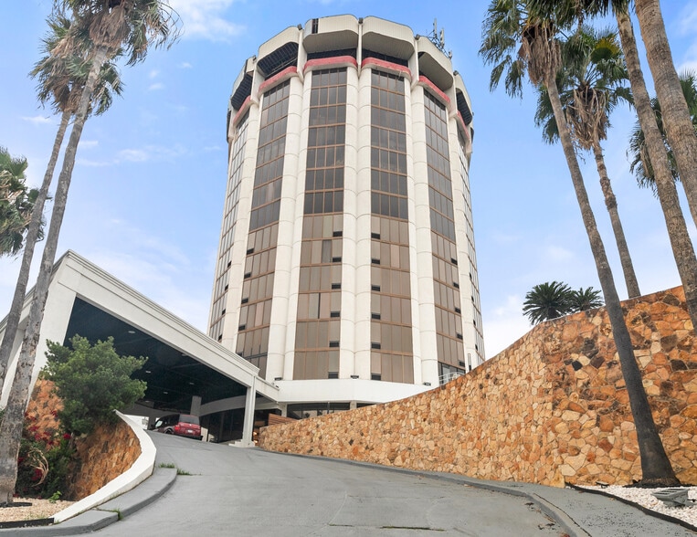 1 S Main Ave, Laredo, TX for sale - Building Photo - Image 2 of 40