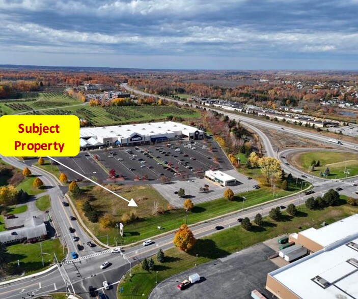 4697 Middle Settlement Rd, New Hartford, NY à louer - Photo du bâtiment - Image 2 de 5