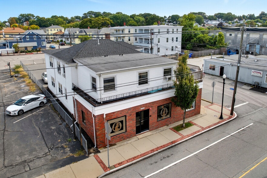 1043-1045 Charles St, Providence, RI for sale - Building Photo - Image 2 of 29