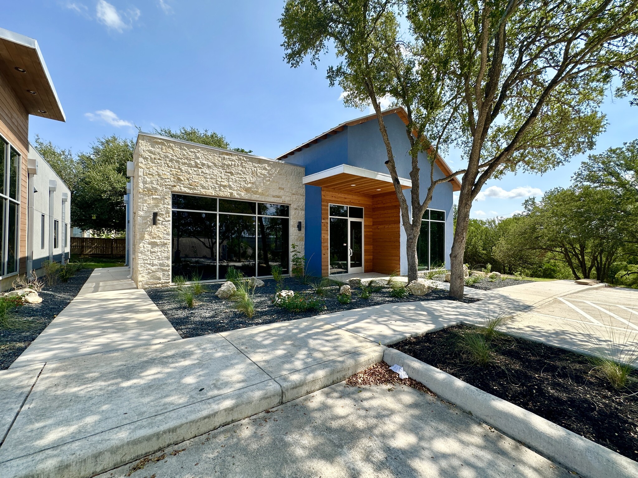 6705 W Hausman Rd, San Antonio, TX for lease Primary Photo- Image 1 of 36