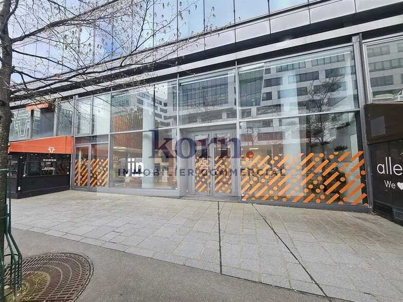 Retail in Paris for lease - Building Photo - Image 1 of 20