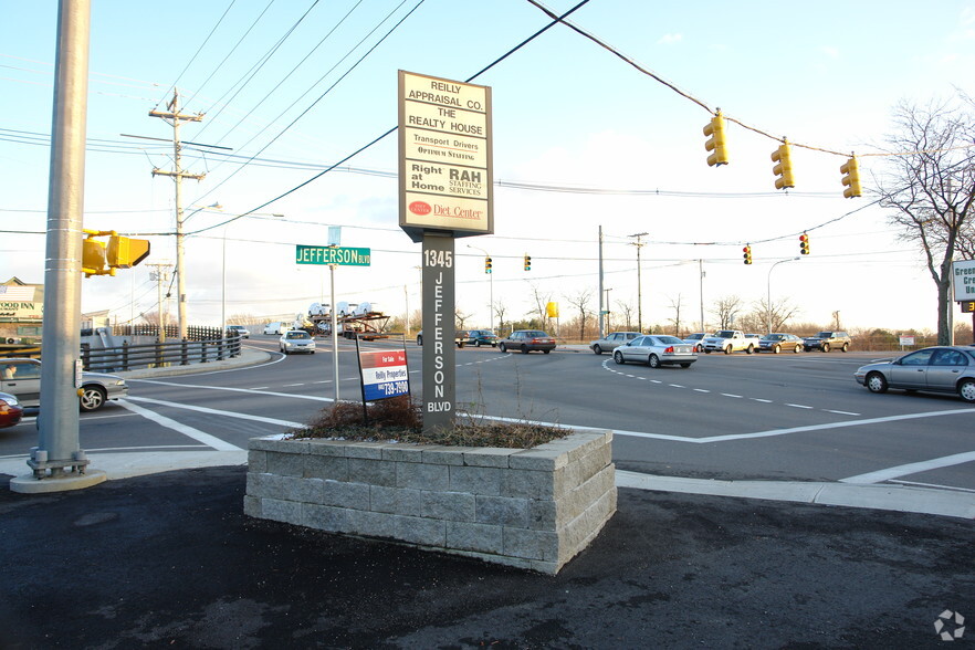 1345 Jefferson Blvd, Warwick, RI for lease - Building Photo - Image 2 of 5