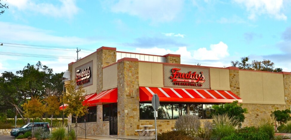 8300 N FM 620, Austin, TX à louer Photo principale- Image 1 de 2