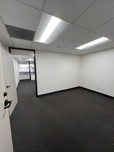 16885 W Bernardo Dr, San Diego, CA for lease Building Photo- Image 2 of 6