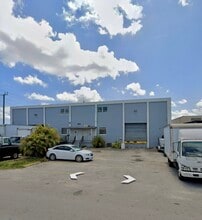 8000 NW 56th St, Miami, FL à louer Photo du bâtiment- Image 1 de 19