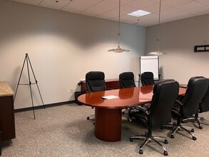 2125 Barrett Park Dr NW, Kennesaw, GA for lease Interior Photo- Image 1 of 2