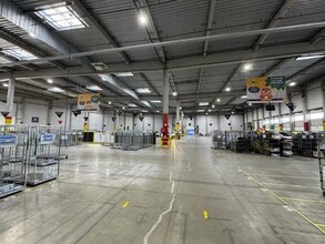 Office in Bonneuil-sur-Marne for lease Interior Photo- Image 2 of 5