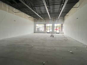 11-47 S Cass Lake Rd, Waterford, MI for lease Interior Photo- Image 2 of 3