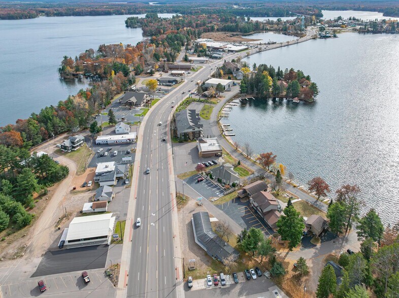 8626 US Highway 51, Minocqua, WI à vendre - Photo du bâtiment - Image 1 de 20