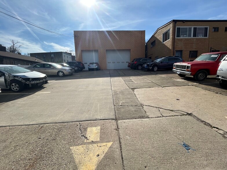 714 Fidelity Dr, Pittsburgh, PA for sale - Primary Photo - Image 1 of 1