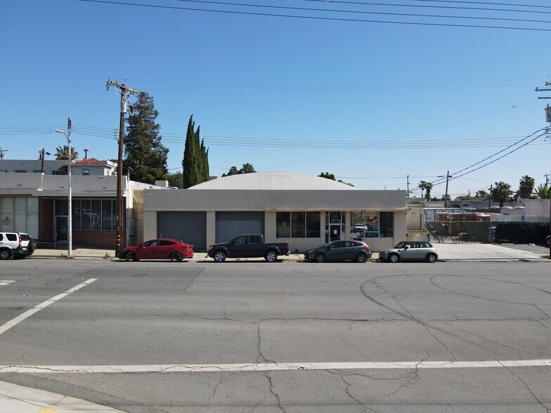 415 E 10th St, Pittsburg, CA à vendre - Photo du bâtiment - Image 3 de 49