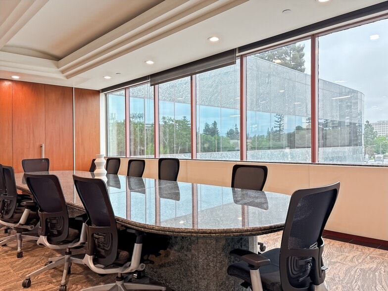 200 Page Mill Rd, Palo Alto, CA for lease - Building Photo - Image 3 of 24