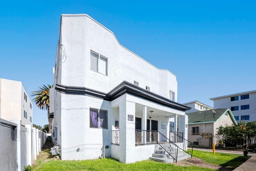 1419 W 36th St, Los Angeles, CA à vendre - Photo du bâtiment - Image 3 de 11