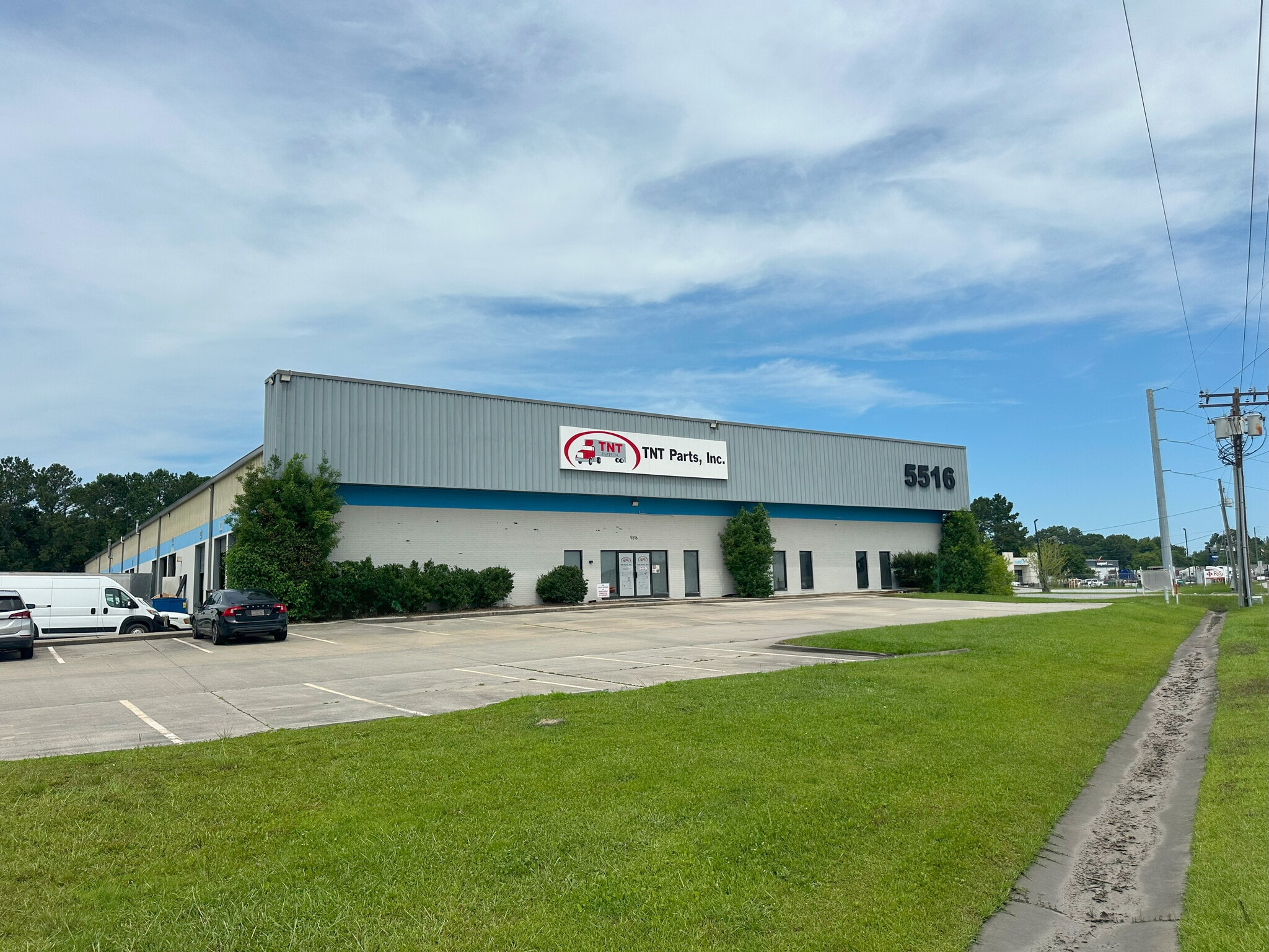 5516 Export Blvd, Garden City, GA for lease Building Photo- Image 1 of 4