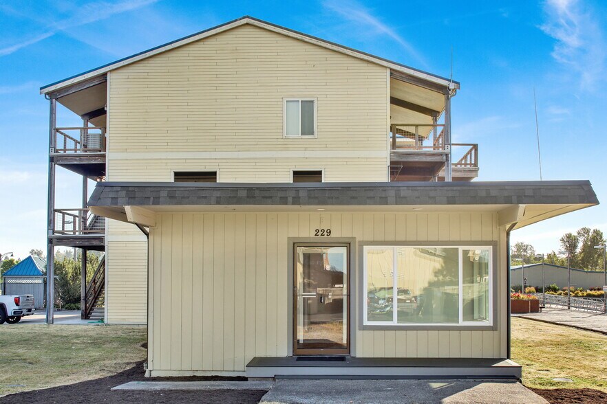 225 Marine Dr, Blaine, WA à louer - Photo du bâtiment - Image 2 de 10