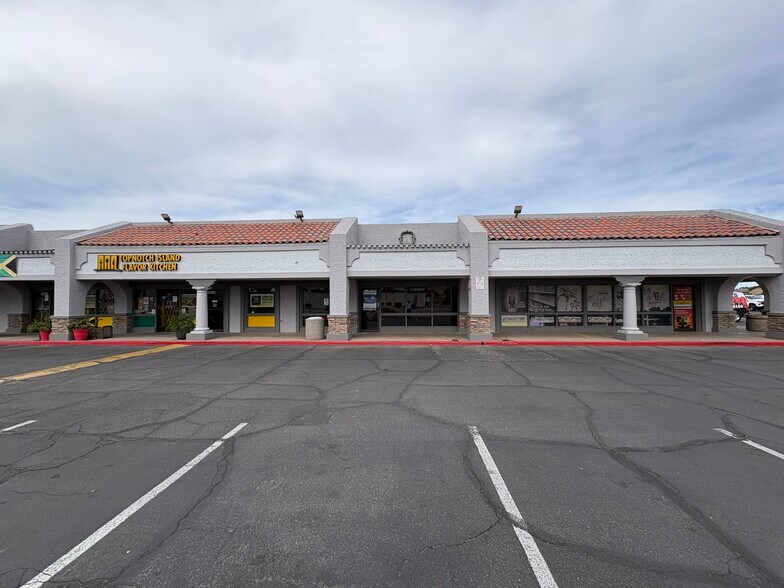 2305-2343 E Bell Rd, Phoenix, AZ à louer - Photo du bâtiment - Image 2 de 8