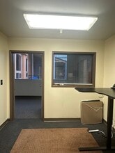 6635 N Baltimore Ave, Portland, OR for lease Interior Photo- Image 2 of 4