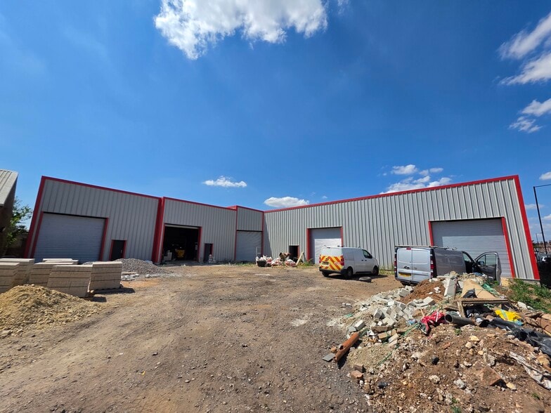 1-5 Nelson St, Doncaster for lease - Building Photo - Image 1 of 31