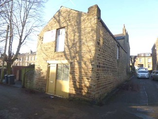 Plus de détails pour 7 Broomfield Rd, Huddersfield - Industriel à louer